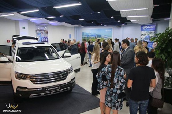 X80在bauru上市，经销商clayton举办新车上市活动.jpg
